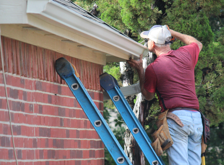 installation of new house gutters